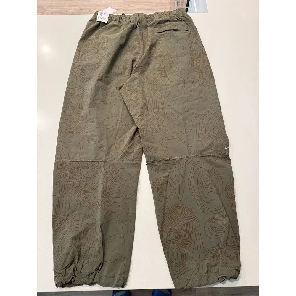 Nike Tech Open-Hem Woven Pants L Olive Topographic Print Straight Leg IM7838-325